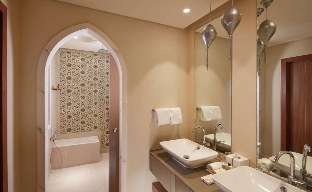 En-suite Bathroom at Tilal Jabal Al Kabah